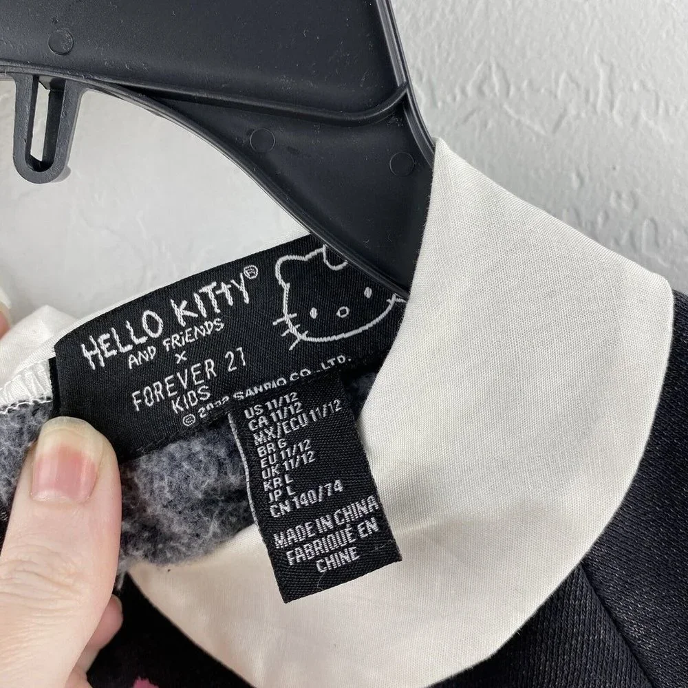 Hello Kitty & Friends Forever 21 Collar Sweatshirt Distress Black Pullover 11-12